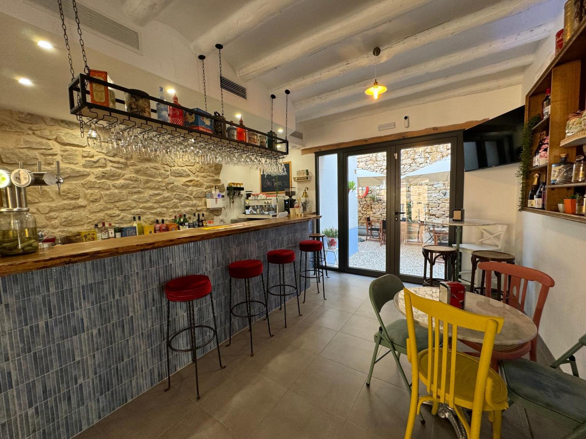 Casa Don Pelayo Boutique Apartments & Cafe Вальдерробрес Экстерьер фото